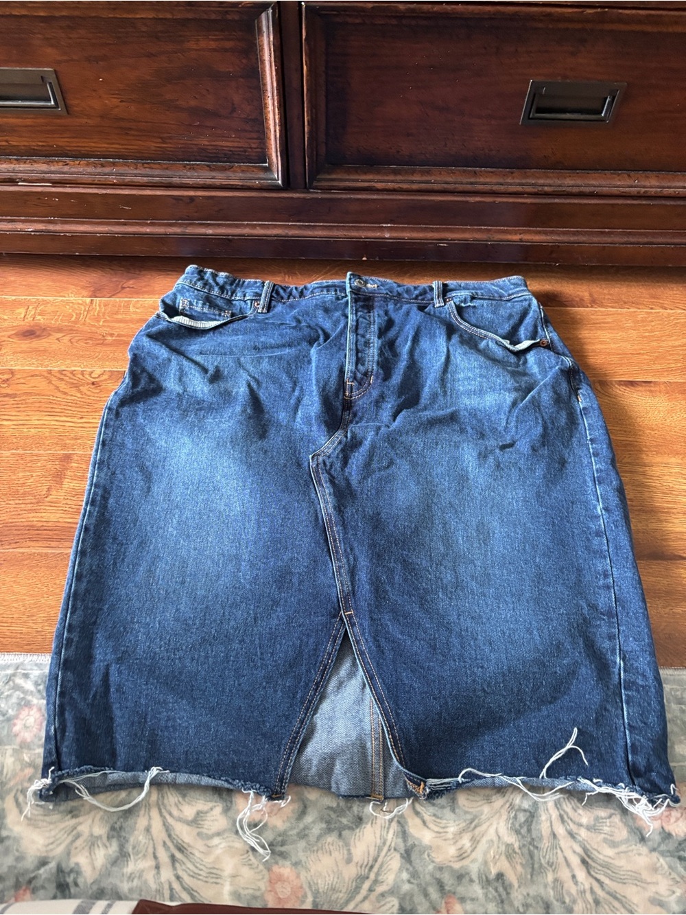Old Navy Higher High Rise jean skirt in size 18